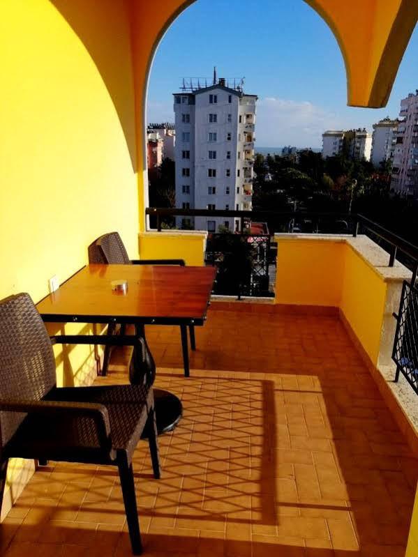 Voswos Garage Coffee Hotel Antalya Exterior photo