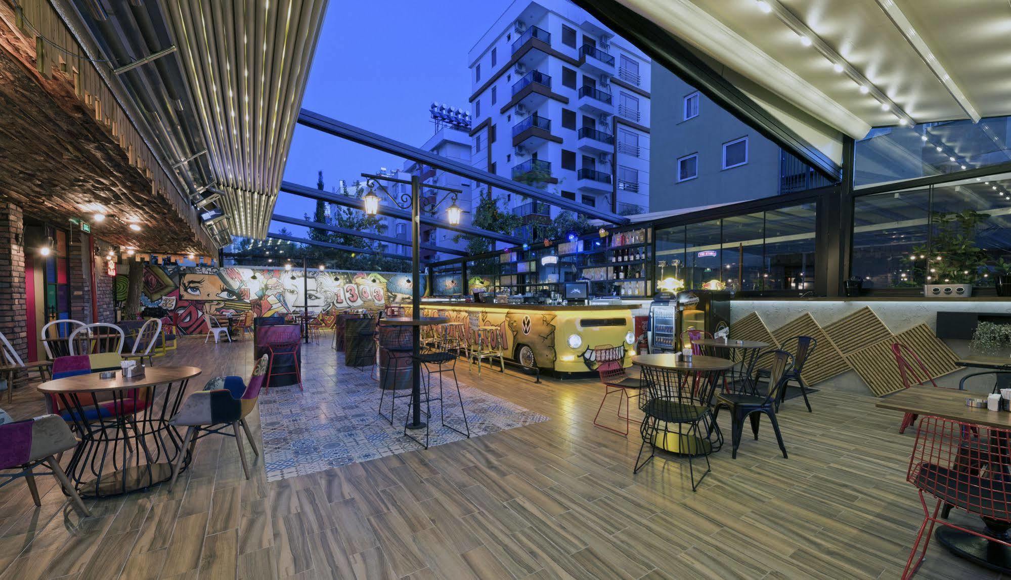 Voswos Garage Coffee Hotel Antalya Exterior photo