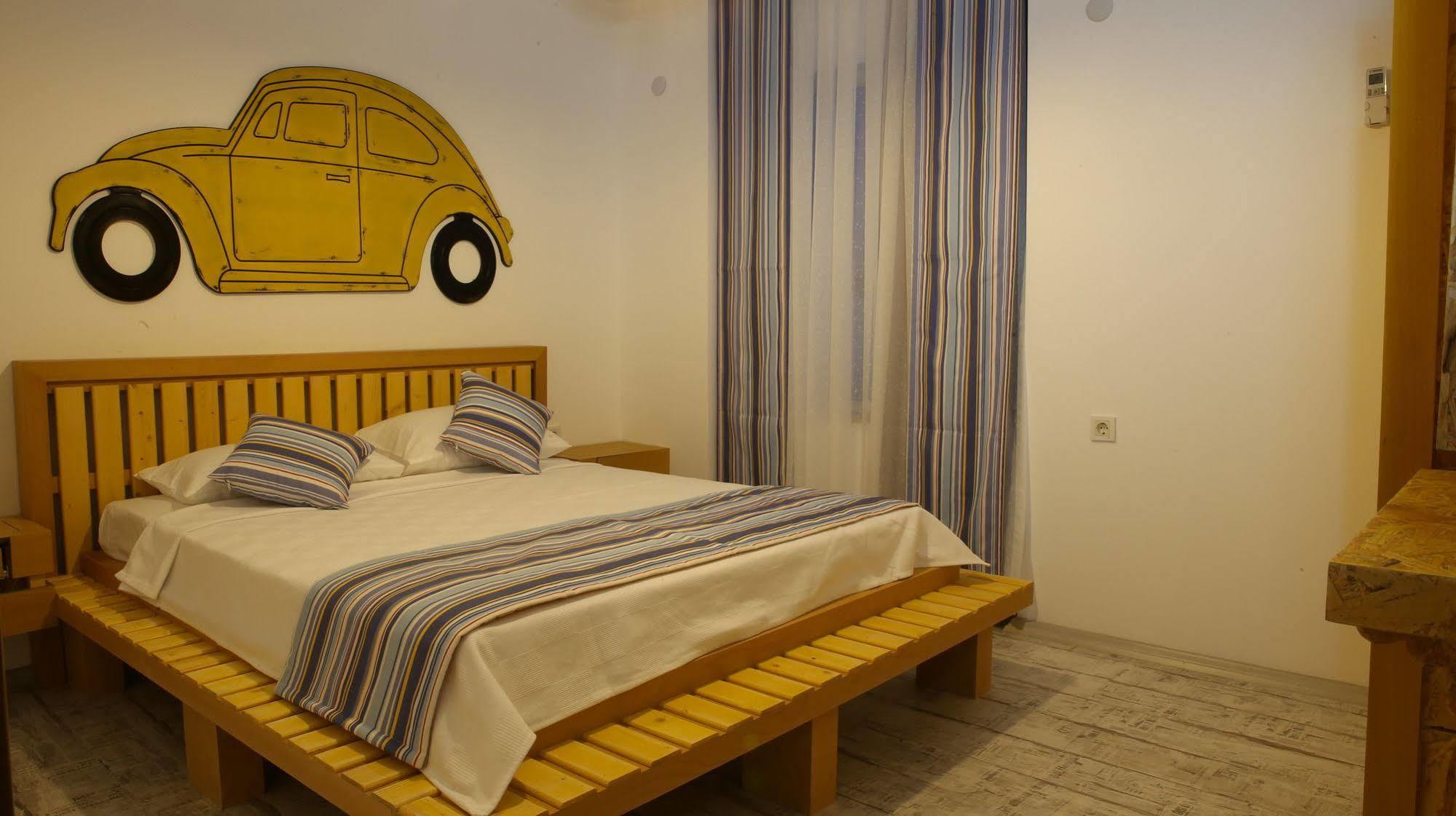 Voswos Garage Coffee Hotel Antalya Exterior photo